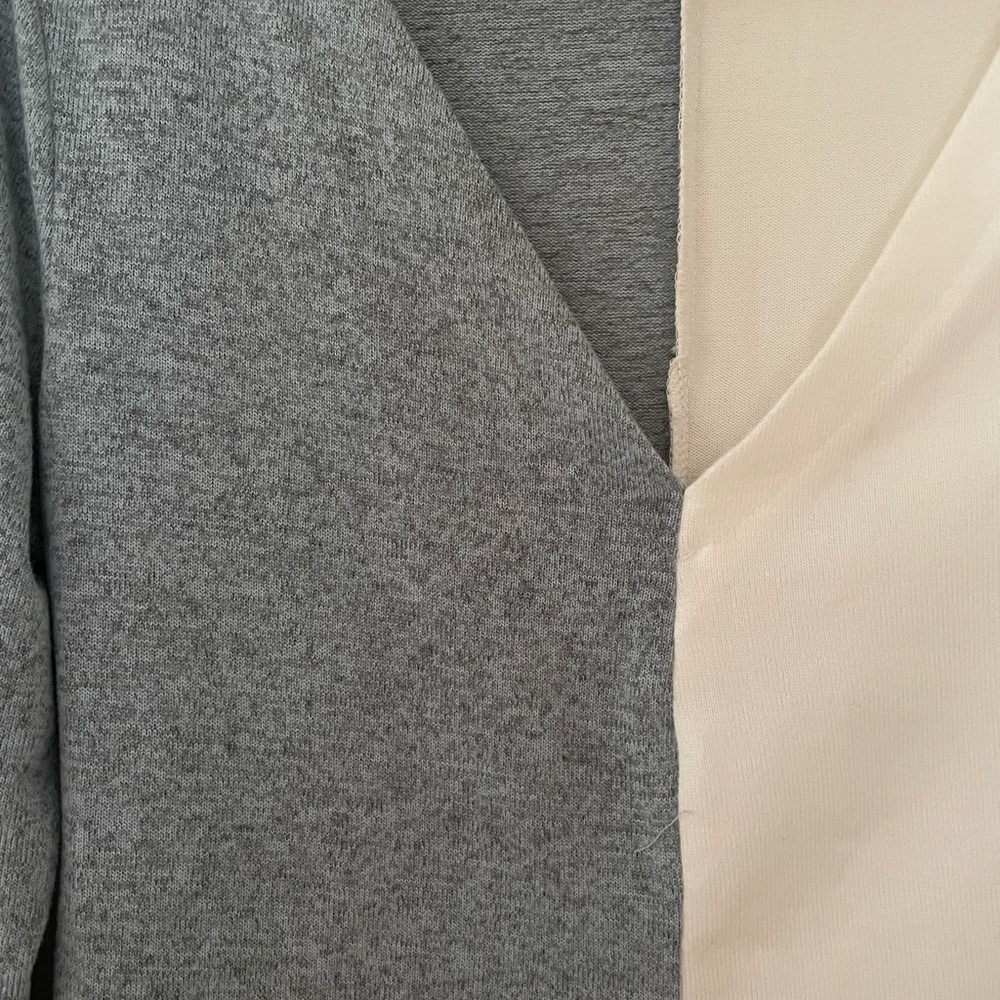 Color blocking lightweight sweater - Picture 2 of 4